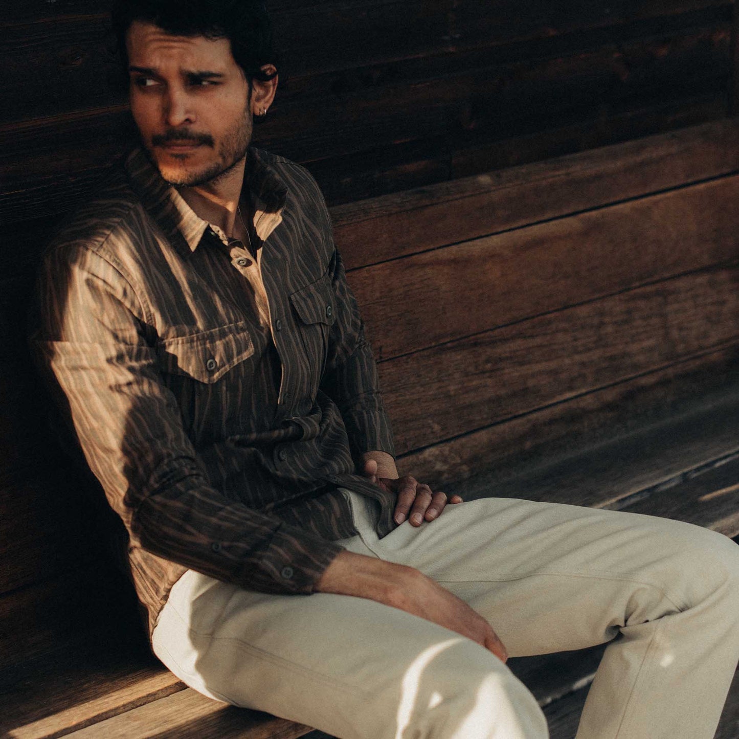 The Saddler Shirt in Bark Print Broken Twill