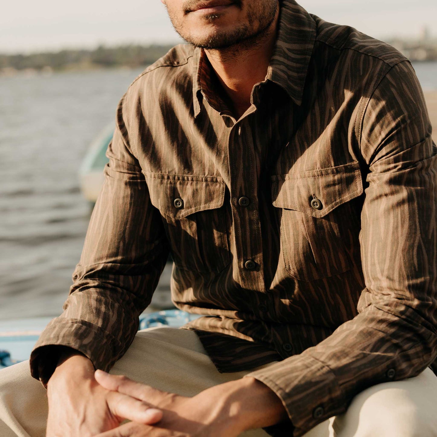 The Saddler Shirt in Bark Print Broken Twill